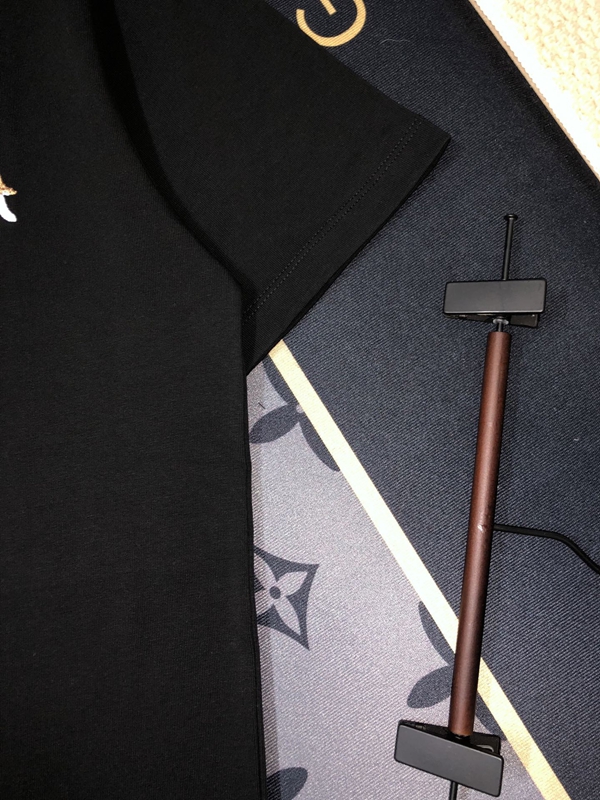 ブランドTシャツ細部ディテール